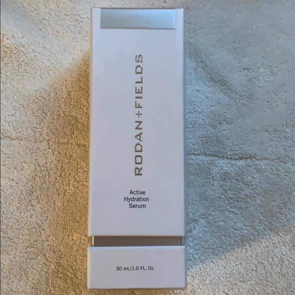 LAST PRICE DROP! BNIB R & F Active hydration serum